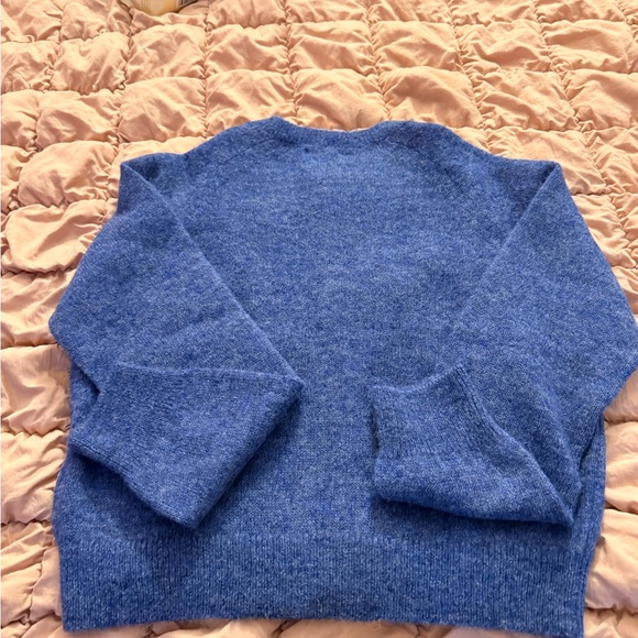 Beautiful Doen Blue Women's Cashmere cardigan - never been worn in new shape. - Picture 2 of 2